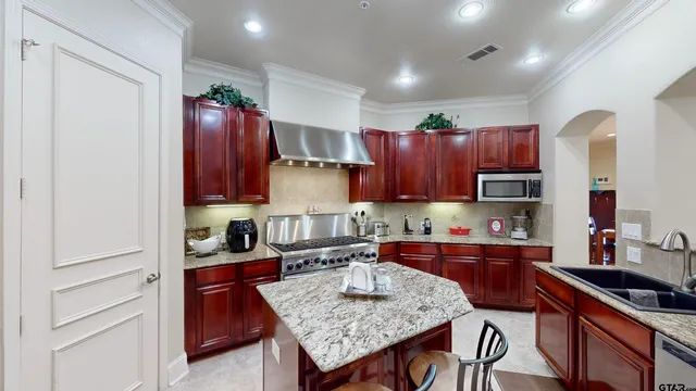 $425,000 | 3351 Cascades Court, Unit 321, Tyler, TX 75709