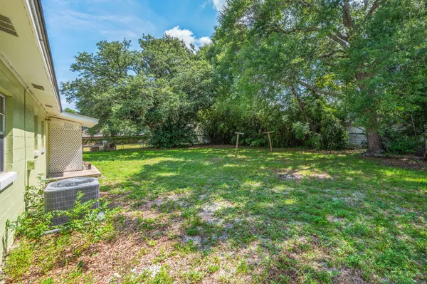 $1,200 | 709 Greenwood Street, Unit B, Fort Walton Beach, FL 32547