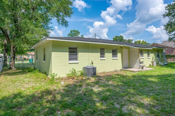 $1,200 | 709 Greenwood Street, Unit B, Fort Walton Beach, FL 32547