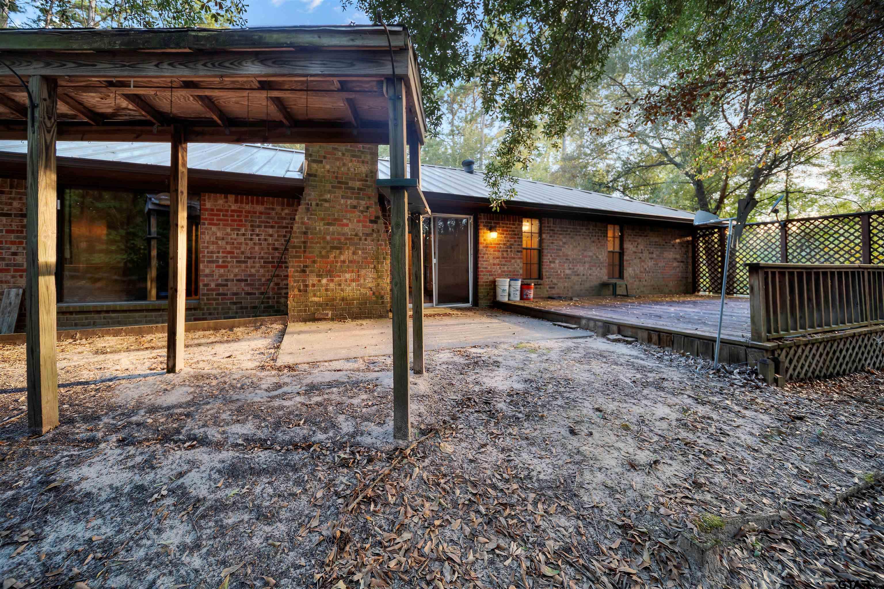 15236 Hillview Road Tyler, TX 75703 - Photo 30 of 46 Gallery Image 30