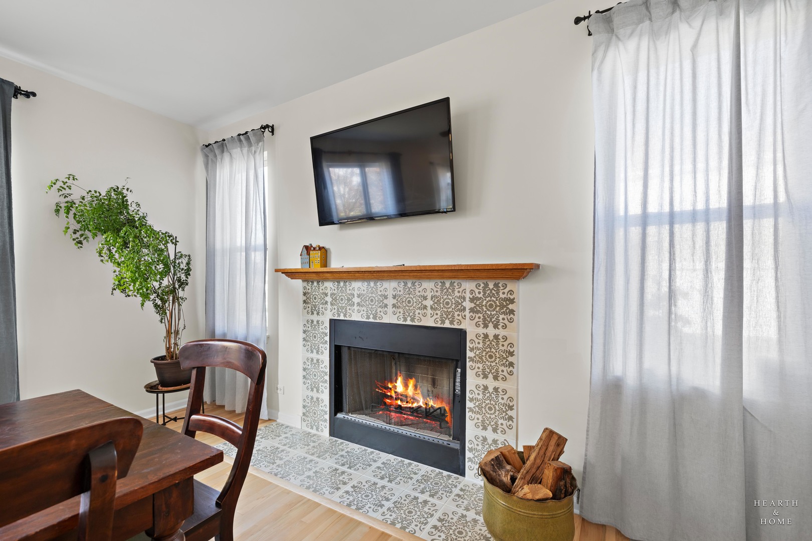 11561 Beacon Avenue Huntley, IL 60142 - Photo 13 of 35 a living room with furniture and a fireplace