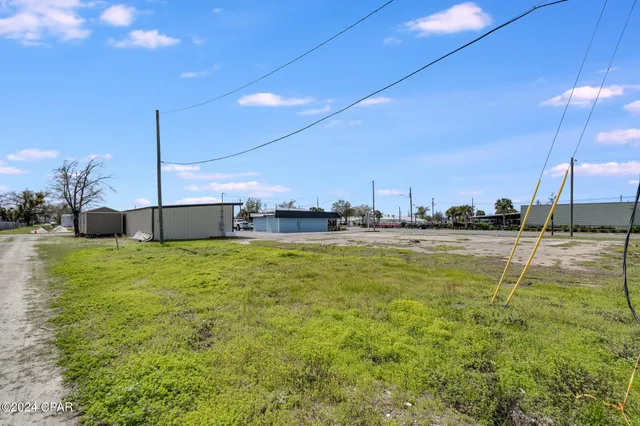 $359,000 | 523 Ohio Avenue, Lynn Haven, FL 32444