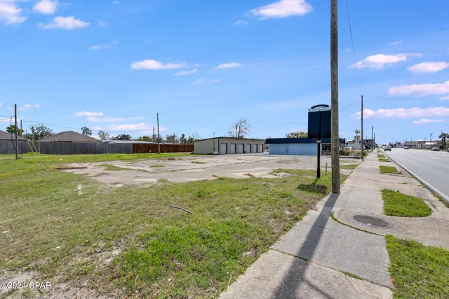 $359,000 | 523 Ohio Avenue, Lynn Haven, FL 32444