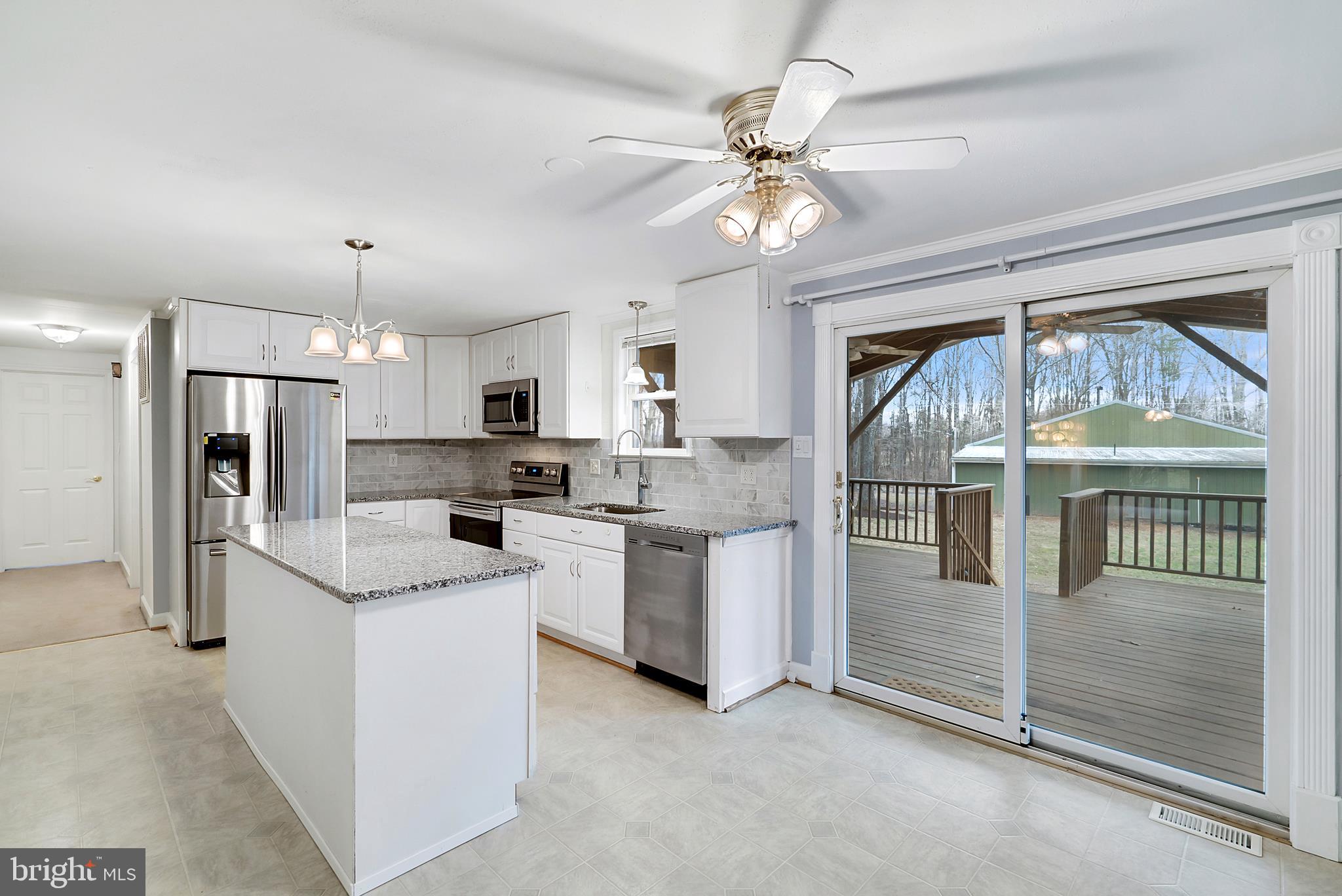7149 Rogues Road Nokesville, VA 20181 - Photo 10 of 35 Renovated Kitchen
