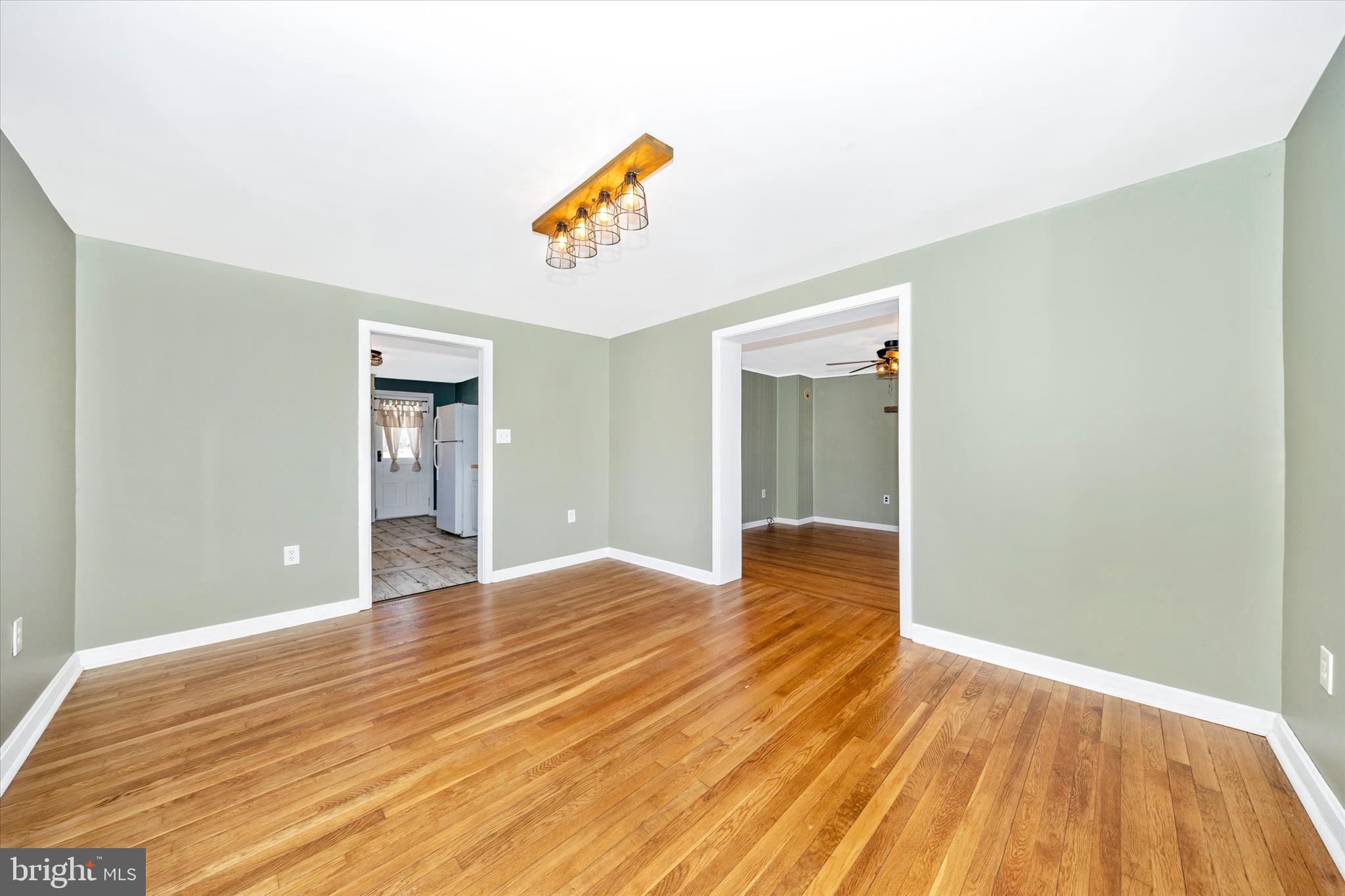 9435 Hollow Road Middletown, MD 21769 - Photo 9 of 40 Family Room