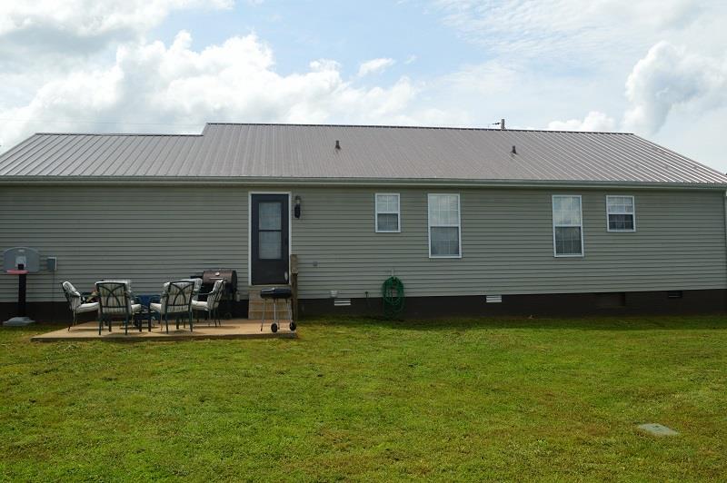 188 Modena Circle Decherd, TN 37324 - Photo 19 of 23 Now lets take a look at the back.
