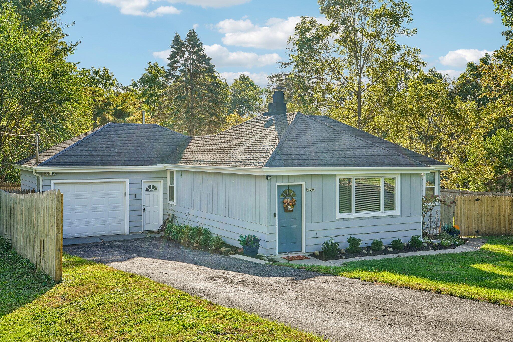 N3236 Vine Road Geneva, WI 53147 - Photo 7 of 32 7-web-or-mls-N3236 Vine Rd-S0810-007