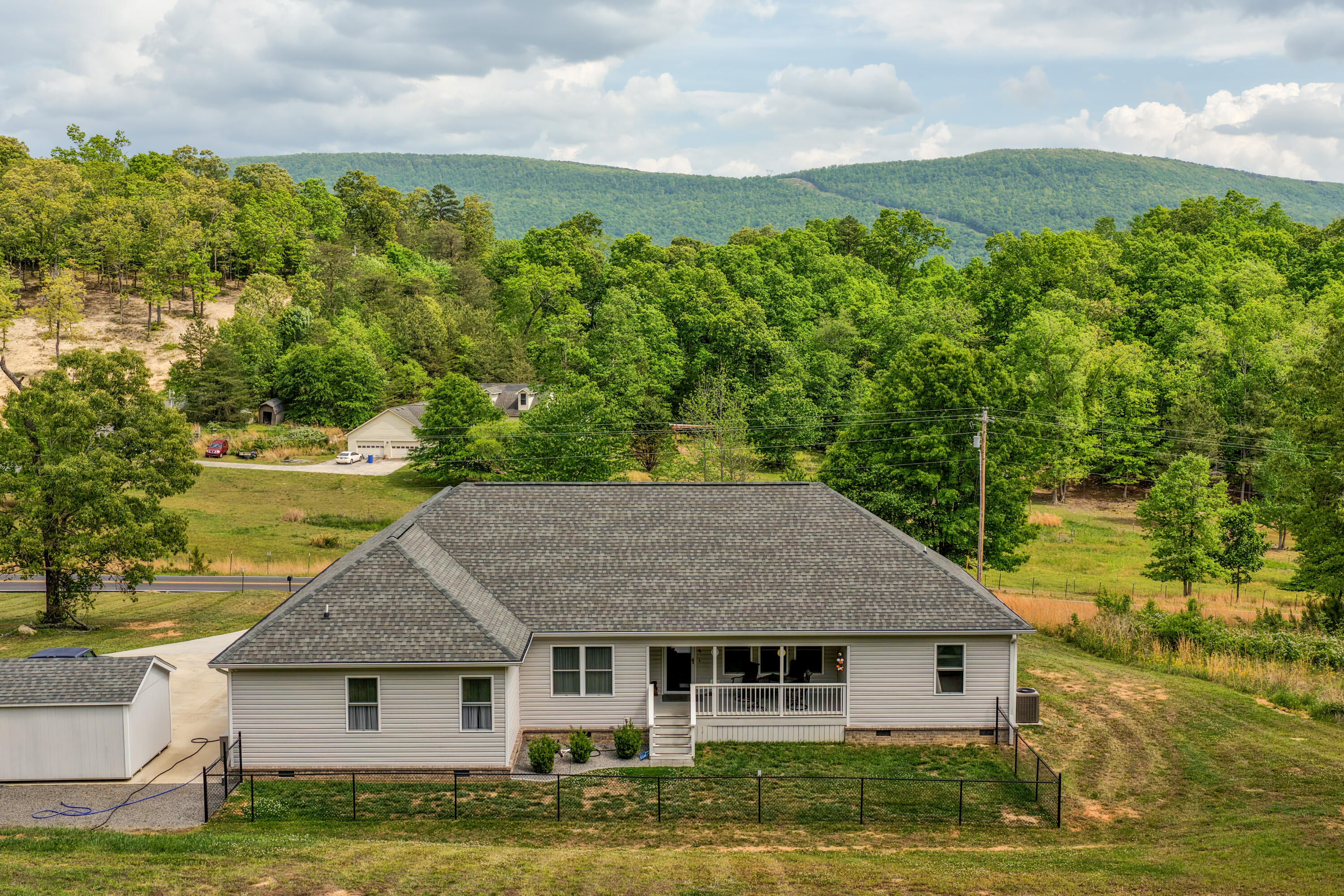 2281 Hudlow Loop Road Dunlap, TN 37327 - Photo 2 of 55 Hudlow-55