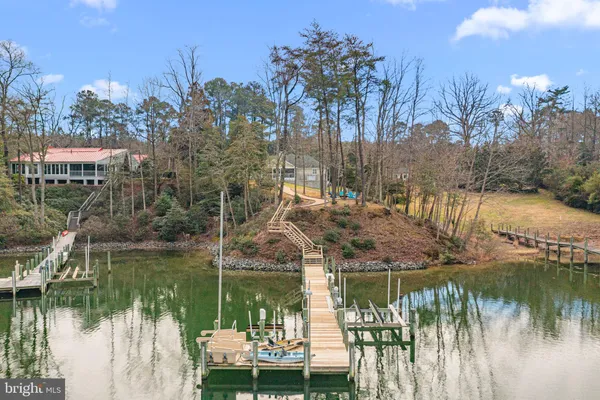 $1,175,000 | 97 Currell Cove Lane, White Stone, VA 22578