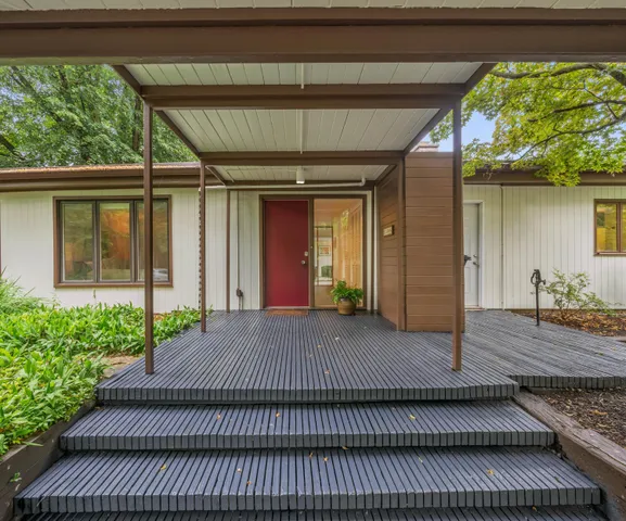 $850,000 | 3586 East Huron River Drive, Ann Arbor, MI 48104