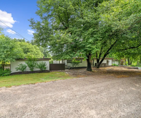 $850,000 | 3586 East Huron River Drive, Ann Arbor, MI 48104