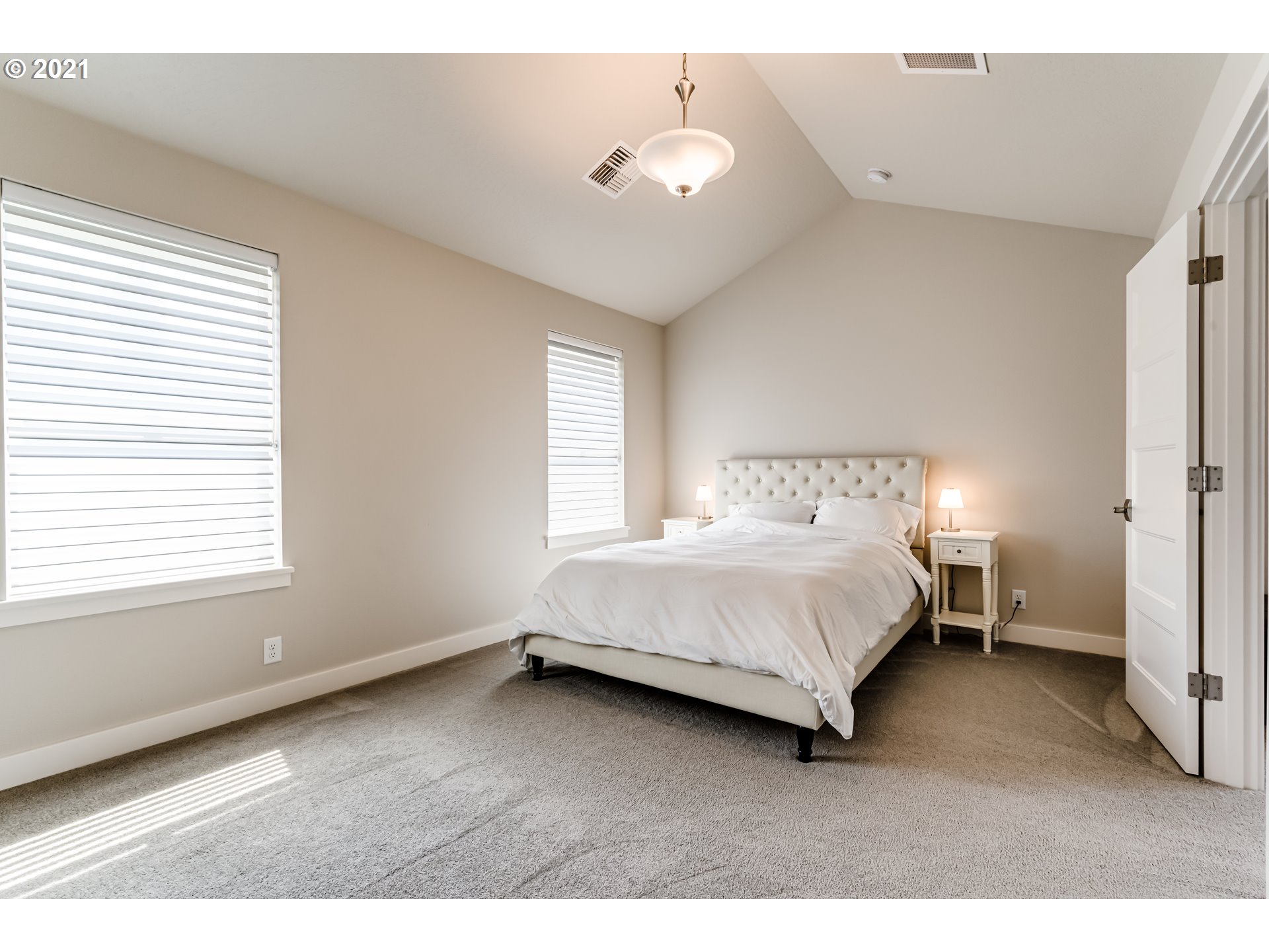 4628 Romy Court Eugene, OR 97402 - Photo 13 of 31