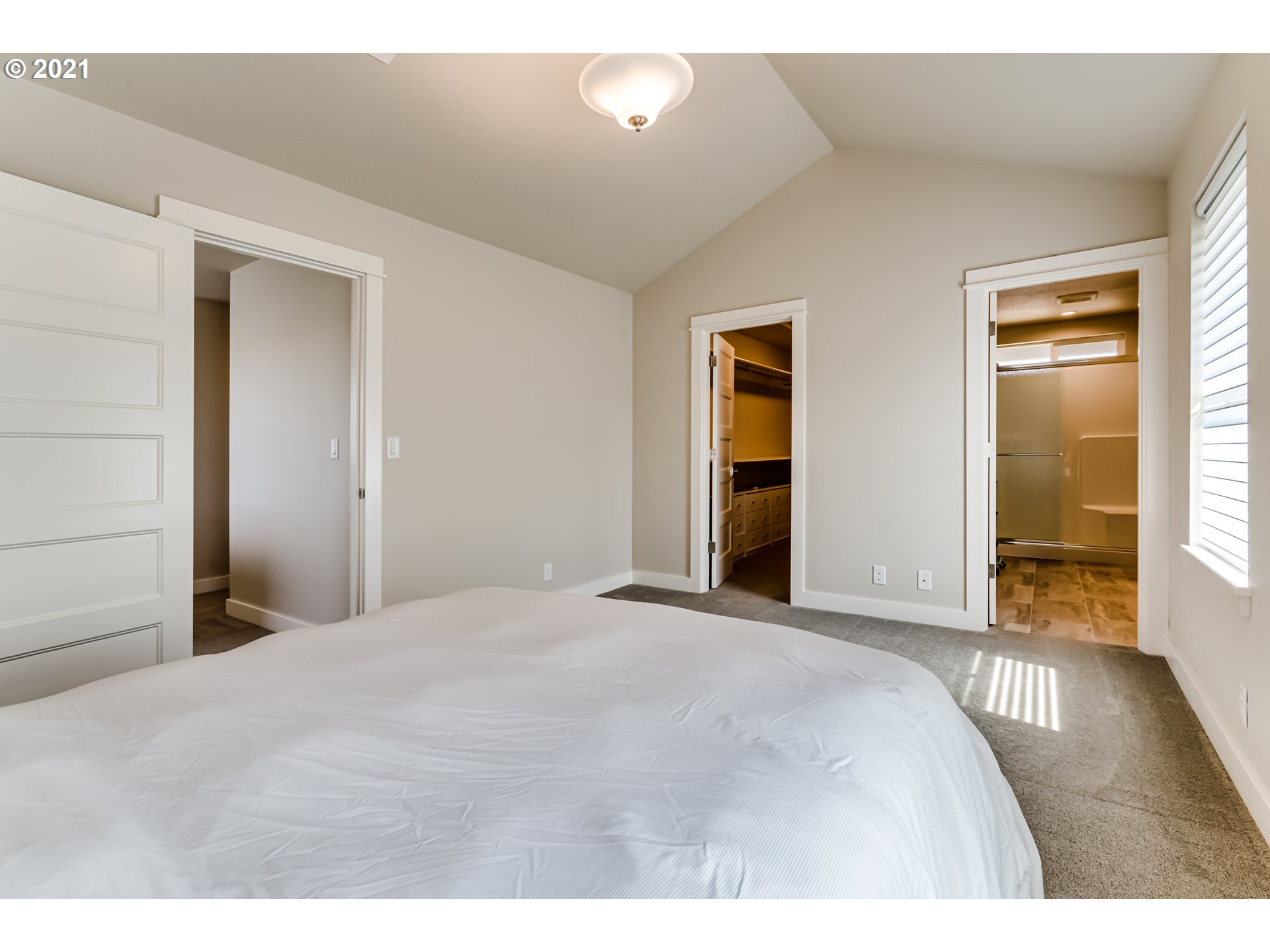 4628 Romy Court Eugene, OR 97402 - Photo 14 of 31