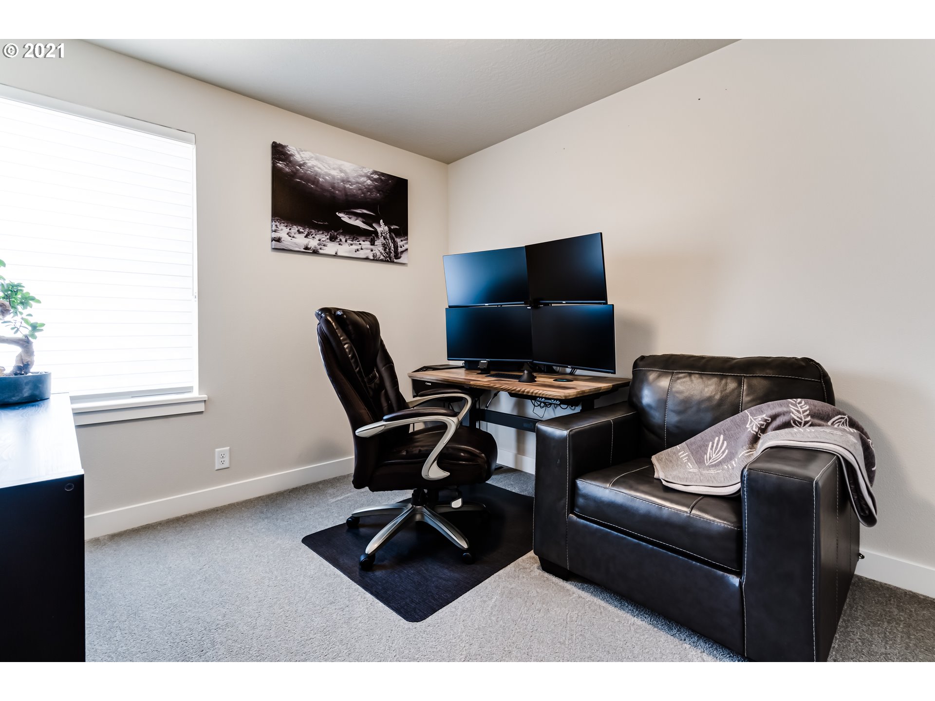 4628 Romy Court Eugene, OR 97402 - Photo 19 of 31