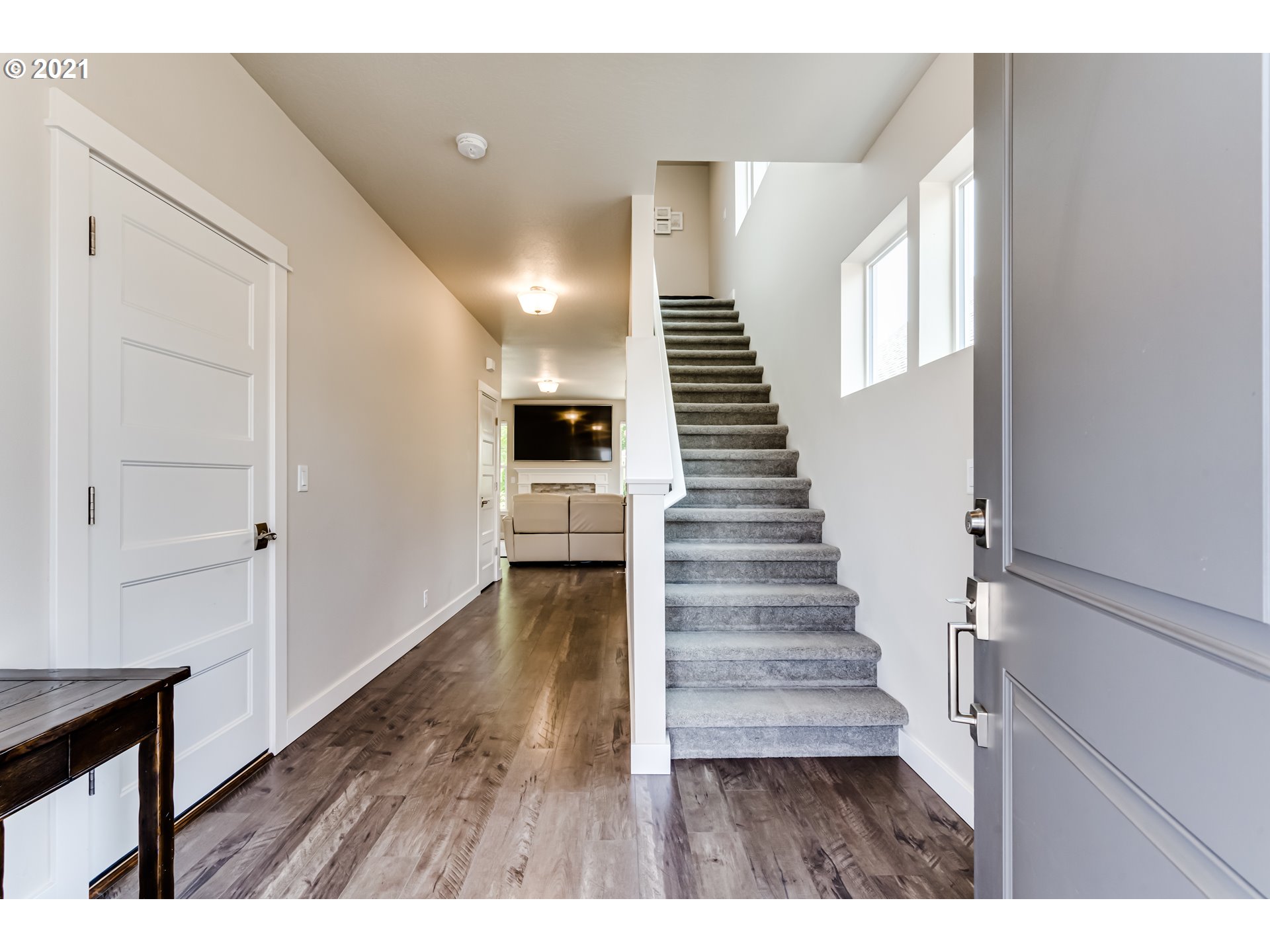 4628 Romy Court Eugene, OR 97402 - Photo 3 of 31