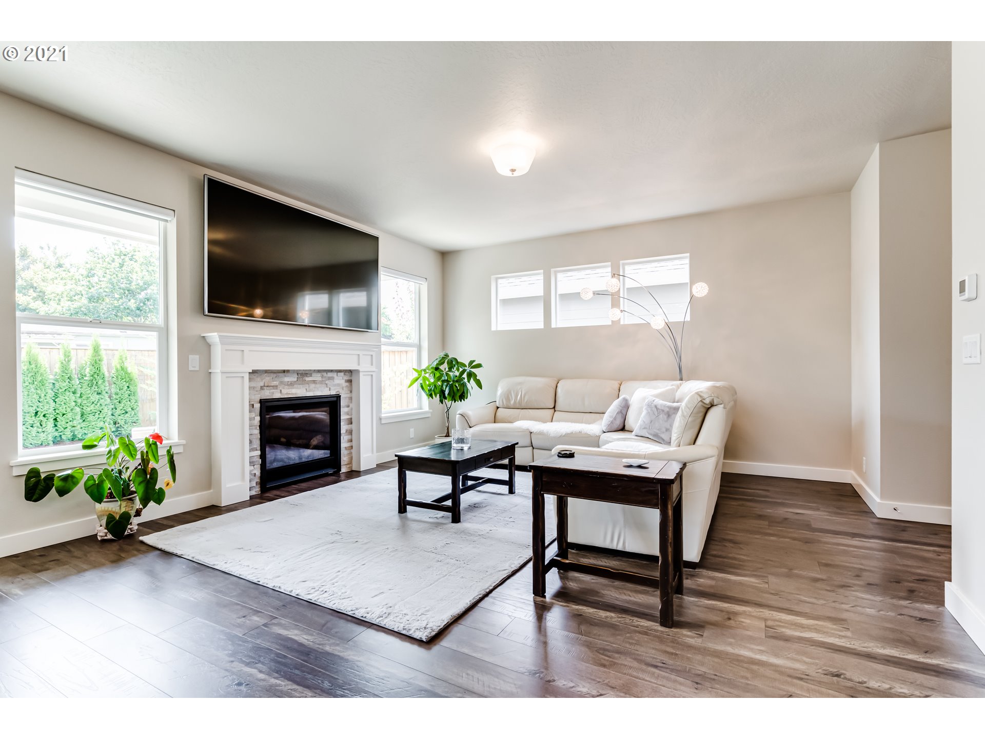 4628 Romy Court Eugene, OR 97402 - Photo 4 of 31