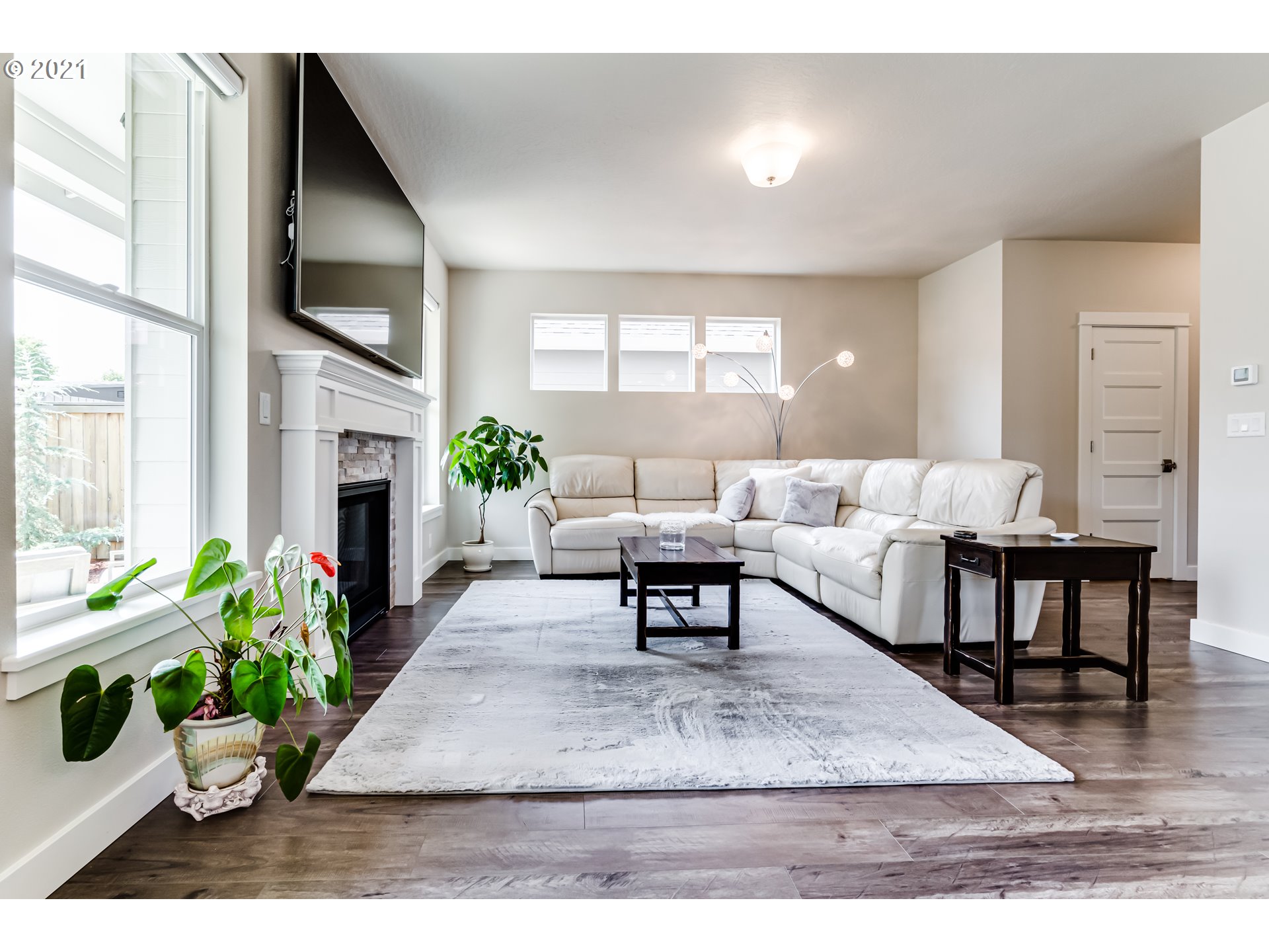 4628 Romy Court Eugene, OR 97402 - Photo 5 of 31