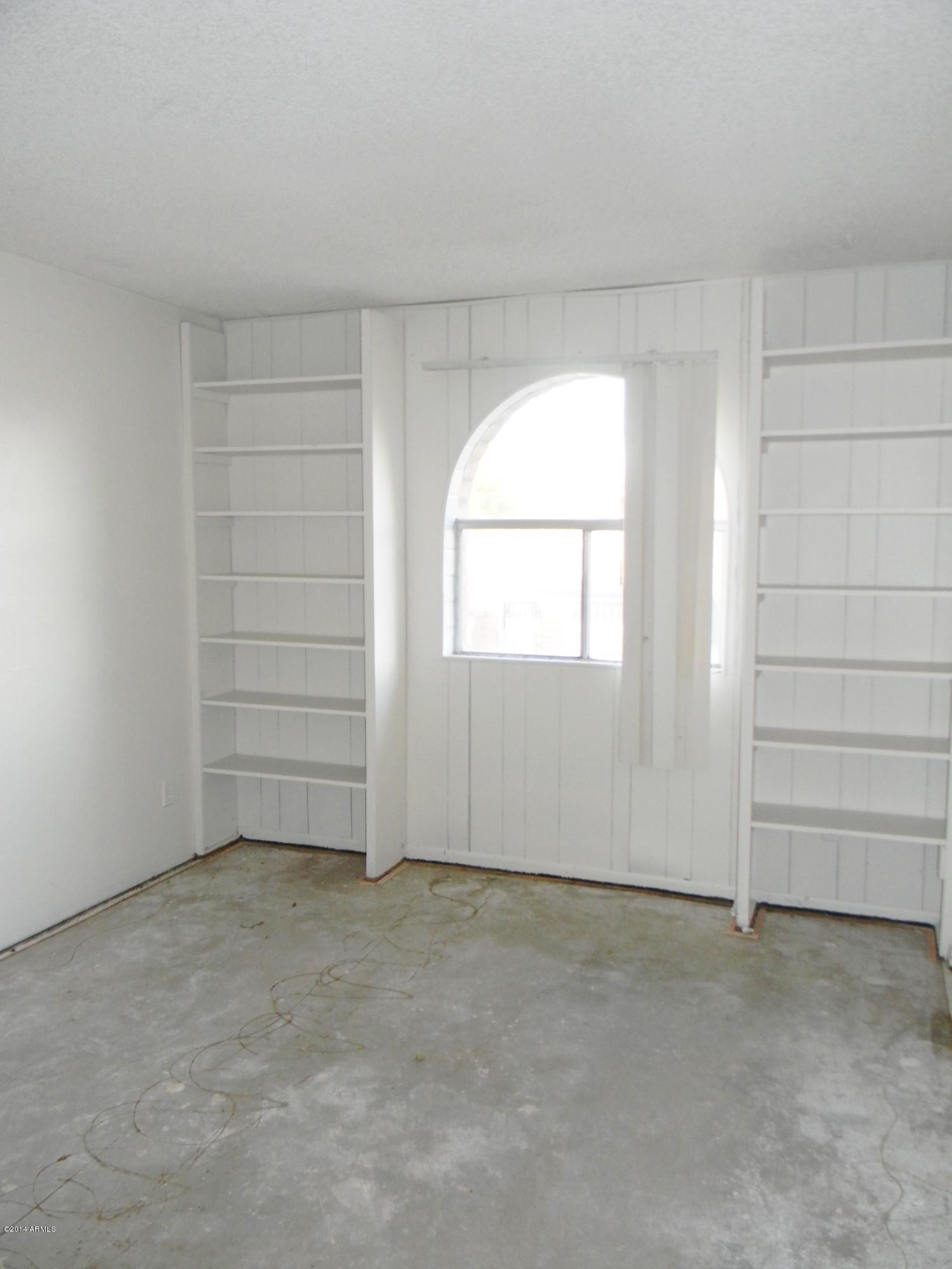 6408 West Thomas Road Phoenix, AZ 85033 - Photo 8 of 20 BEEDROOM 2
