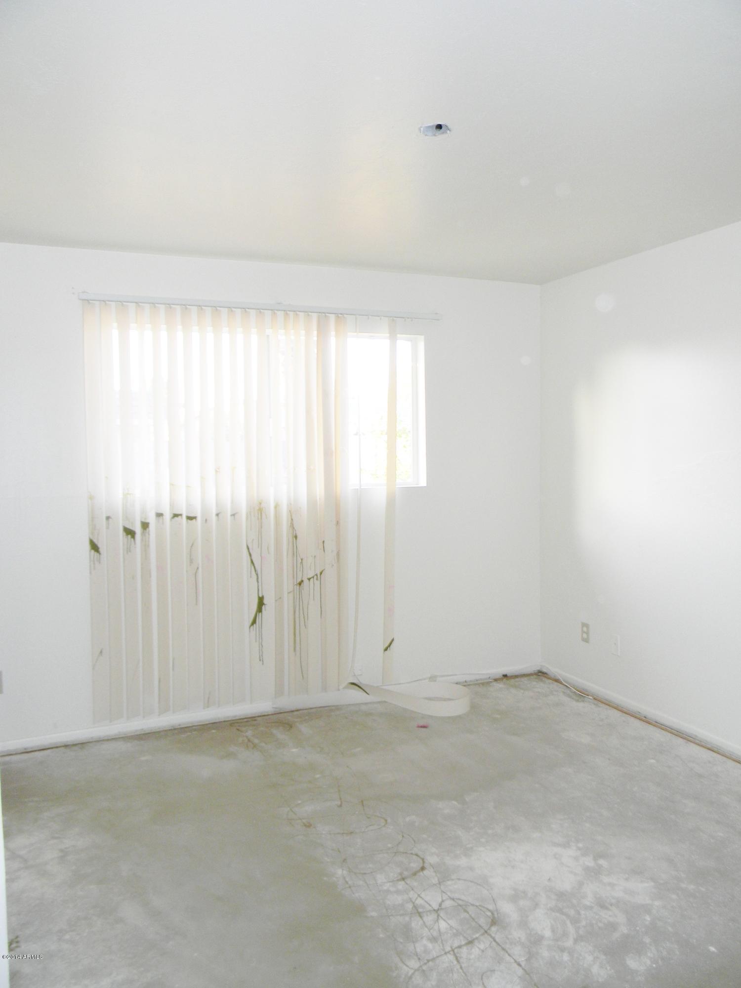 6408 West Thomas Road Phoenix, AZ 85033 - Photo 9 of 20 MASTER BEDROOM