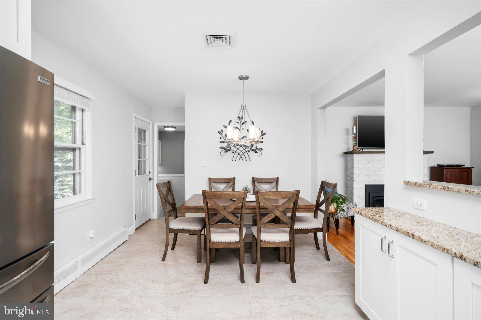 133 Hillside Avenue Bridgewater, NJ 08807 - Photo 12 of 48