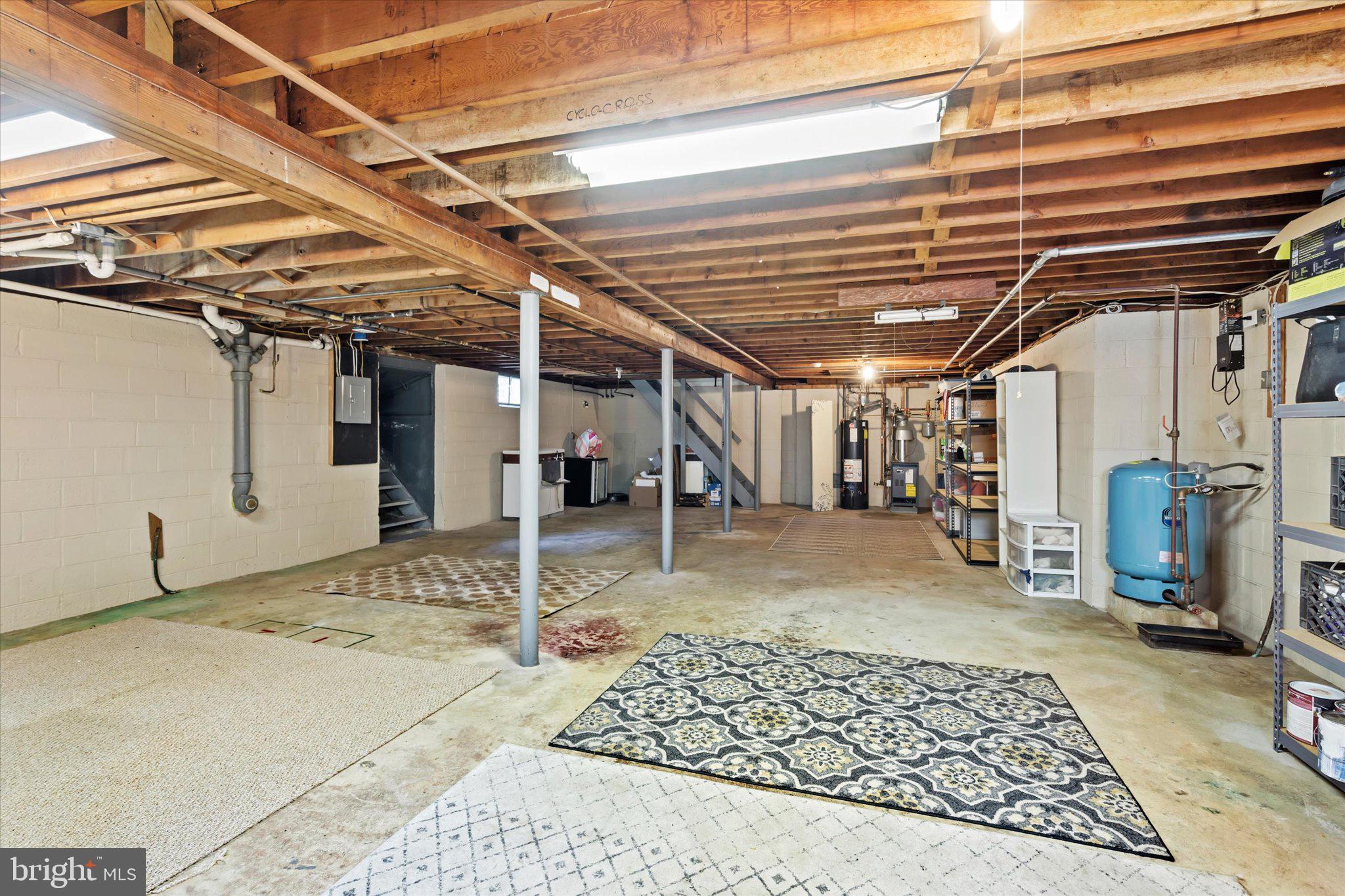 133 Hillside Avenue Bridgewater, NJ 08807 - Photo 30 of 48