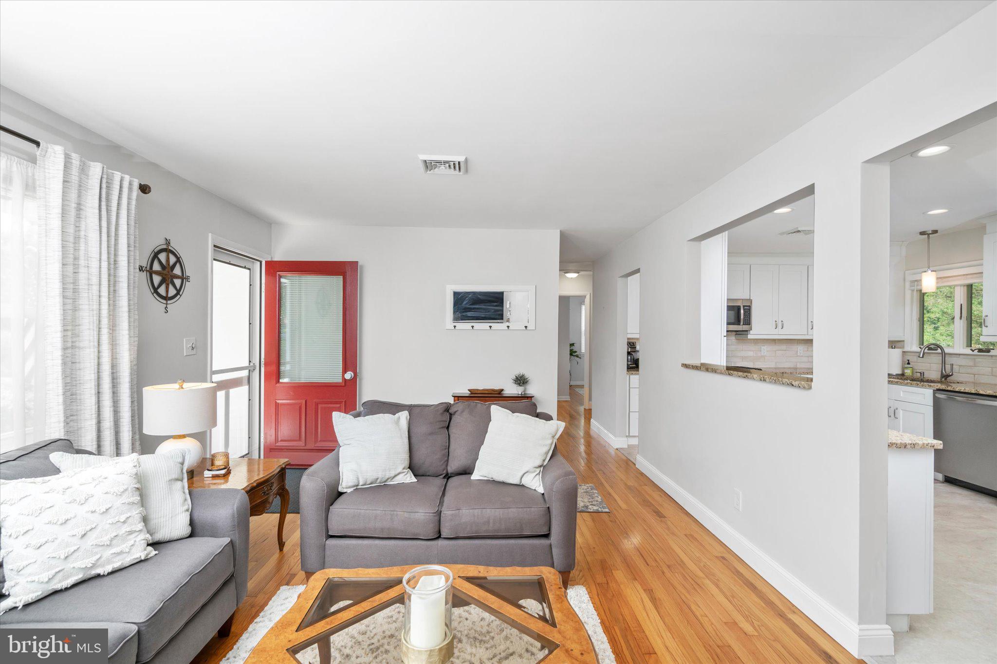 133 Hillside Avenue Bridgewater, NJ 08807 - Photo 10 of 48