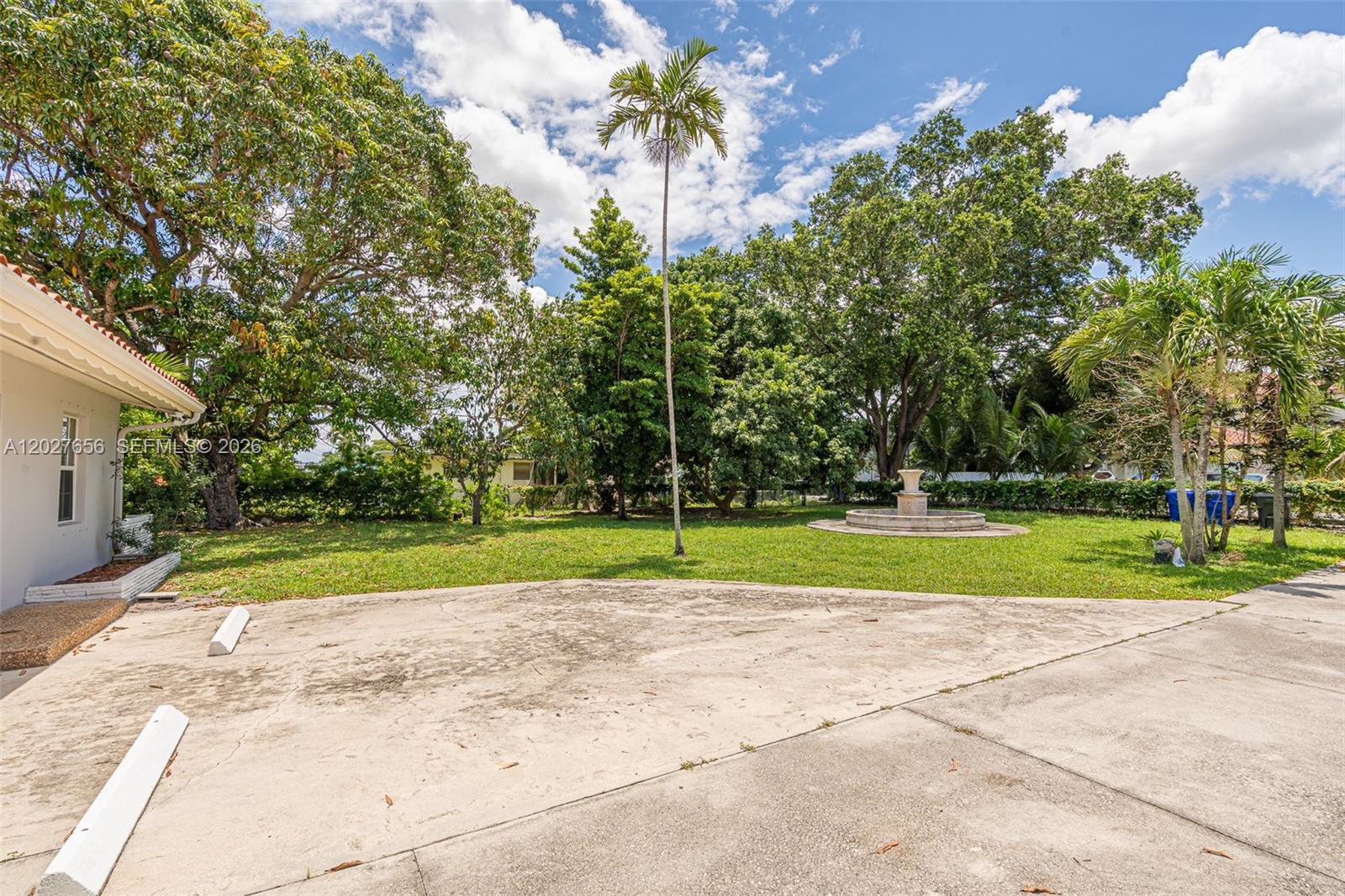 5613 Pierce Street, Unit 2 Hollywood, FL 33021 - Photo 19 of 28 PARKING