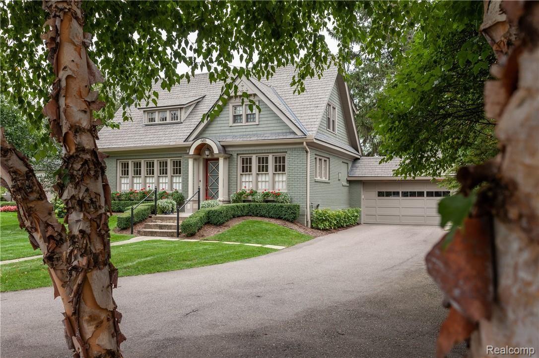 685 Southfield Road Birmingham, MI 48009 - Photo 2 of 39 IMG_9744.jpg