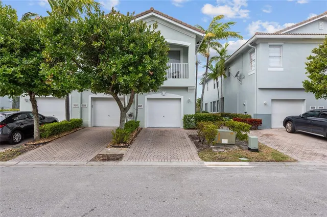 $2,300 | 3067 Laurel Ridge Circle, Riviera Beach, FL 33404