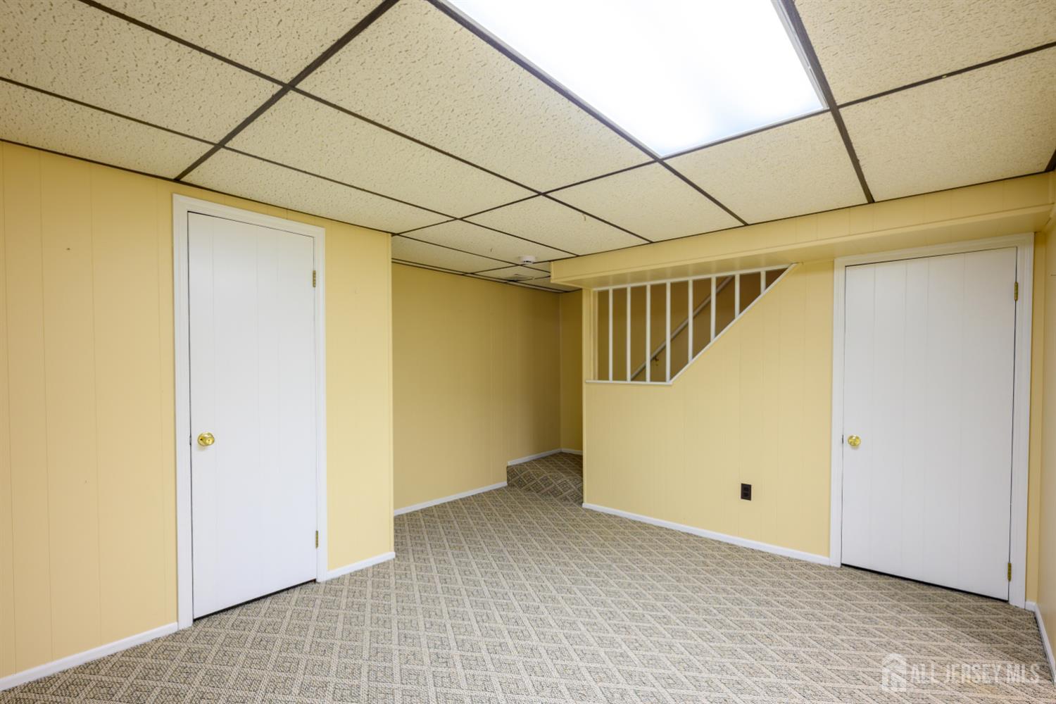 1004 Timber Oaks Road, Unit 4 Edison, NJ 08820 - Photo 18 of 34