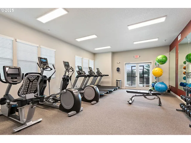 $319,000 | 17168 Southwest Snowdale Street, Unit 403, Beaverton, OR 97007