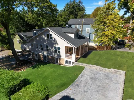 $1,950,000 | 68 Glenlawn Avenue, Sea Cliff, NY 11579