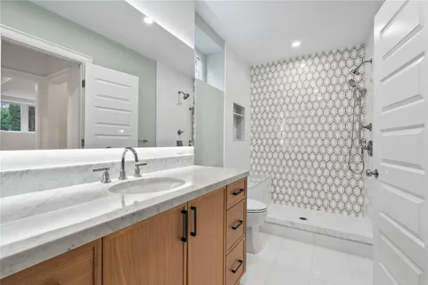 a view of a storage & utility room with a washer and dryer