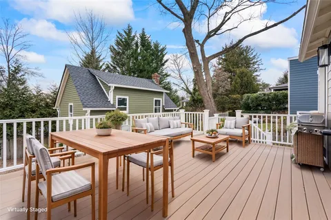 $1,790,000 | 68 Glenlawn Avenue, Sea Cliff, NY 11579