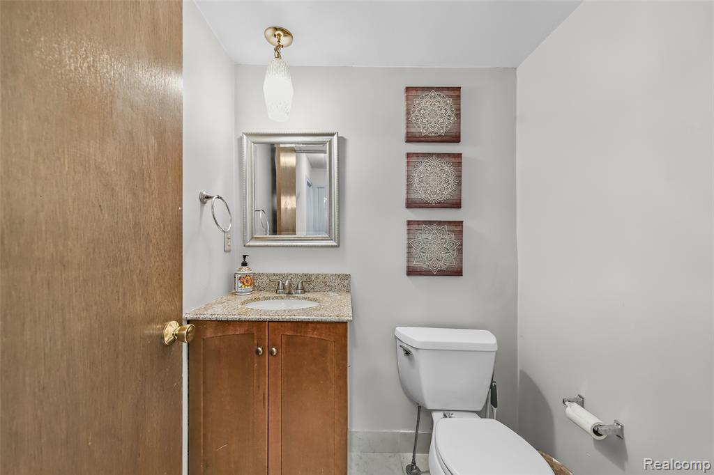 161 Stratford Lane Rochester Hills, MI 48309 - Photo 12 of 29