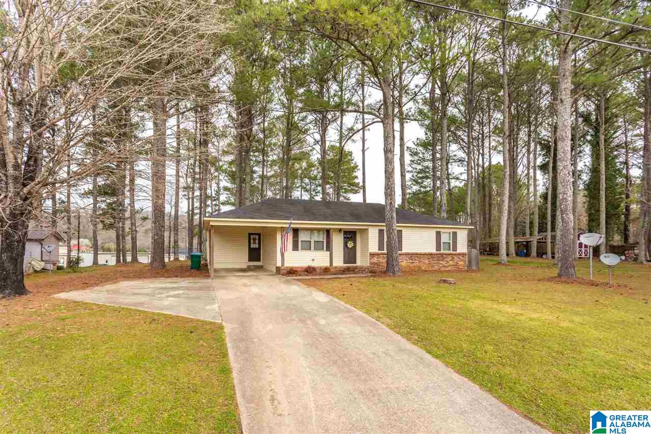 205 20th Street Northeast Oneonta, AL 35121 - Photo 3 of 36