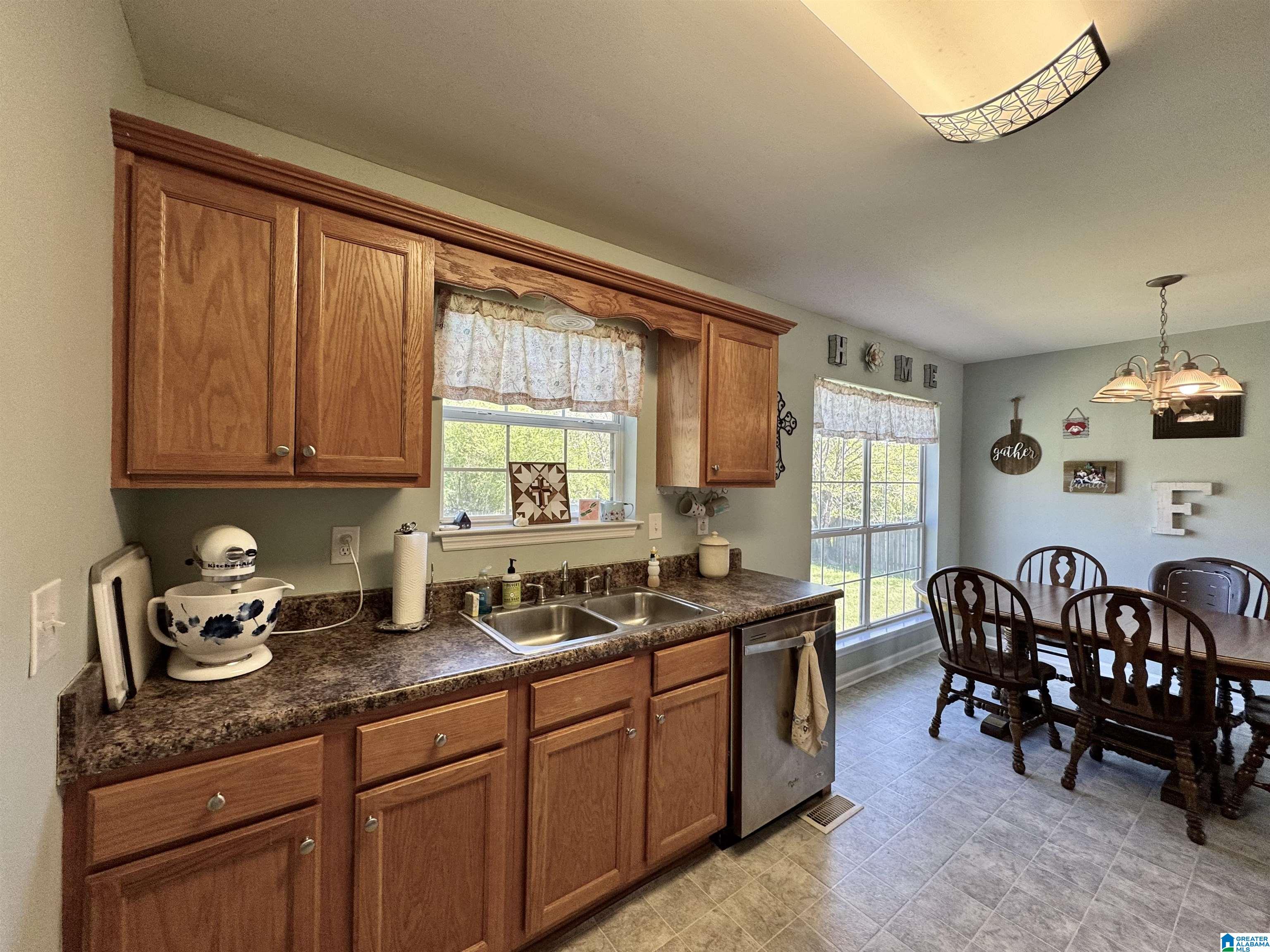 383 Quail Hollow Road Warrior, AL 35180 - Photo 25 of 44