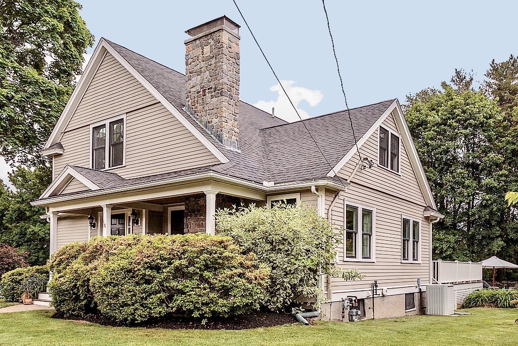 14 Ardley Road Winchester, MA 01890 - Photo 1 of 30 Gallery Image 1