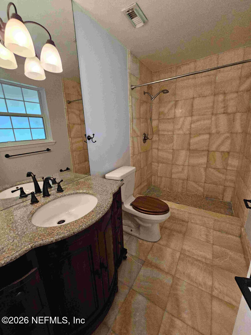2 Fairway Road Jacksonville Beach, FL 32250 - Photo 5 of 9 Bath