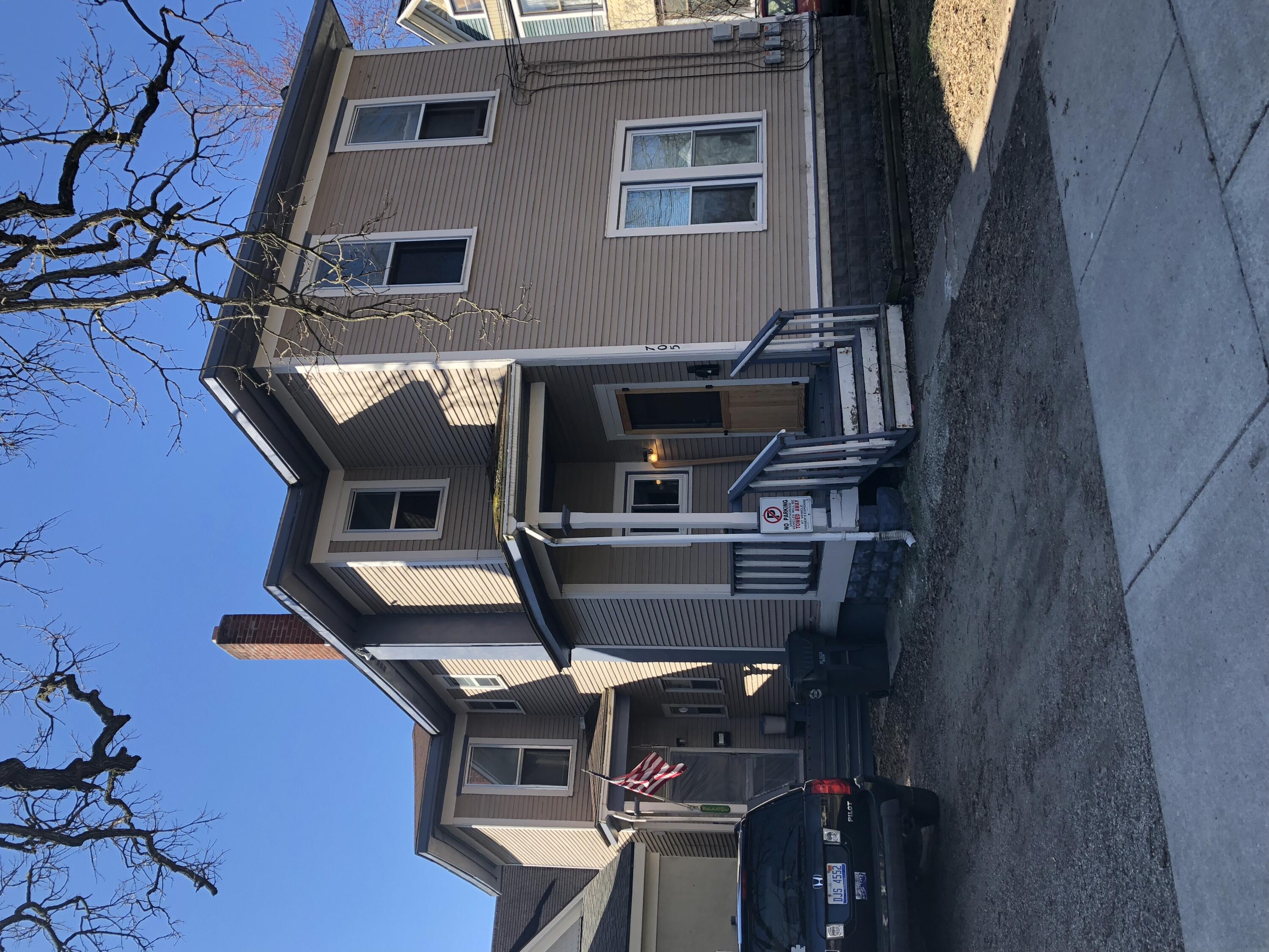 705 West Walnut Street Kalamazoo, MI 49007 - Photo 1 of 21 Exterior
