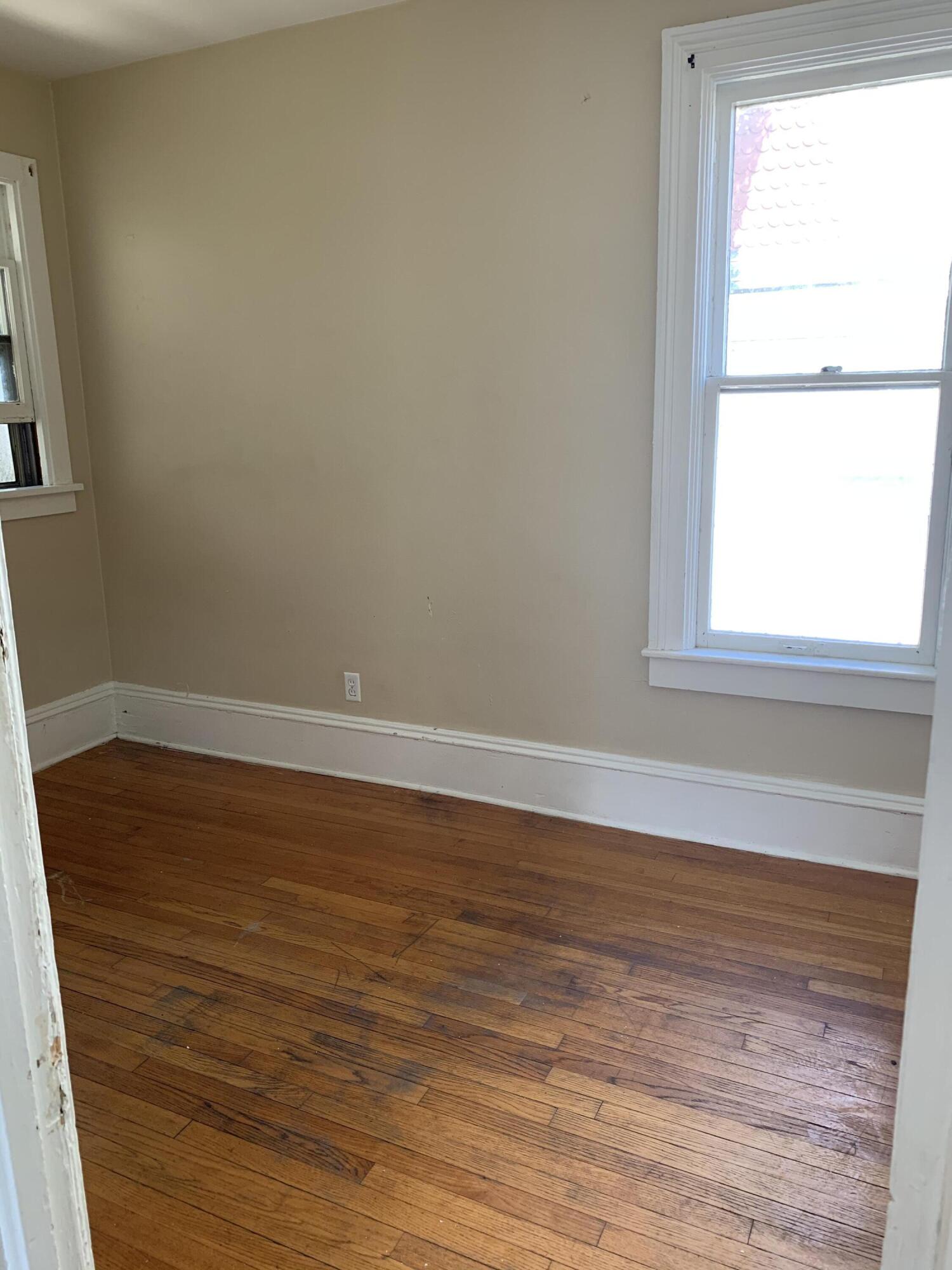 705 West Walnut Street Kalamazoo, MI 49007 - Photo 18 of 21 Photo Jul 29, 3 58 36 PM