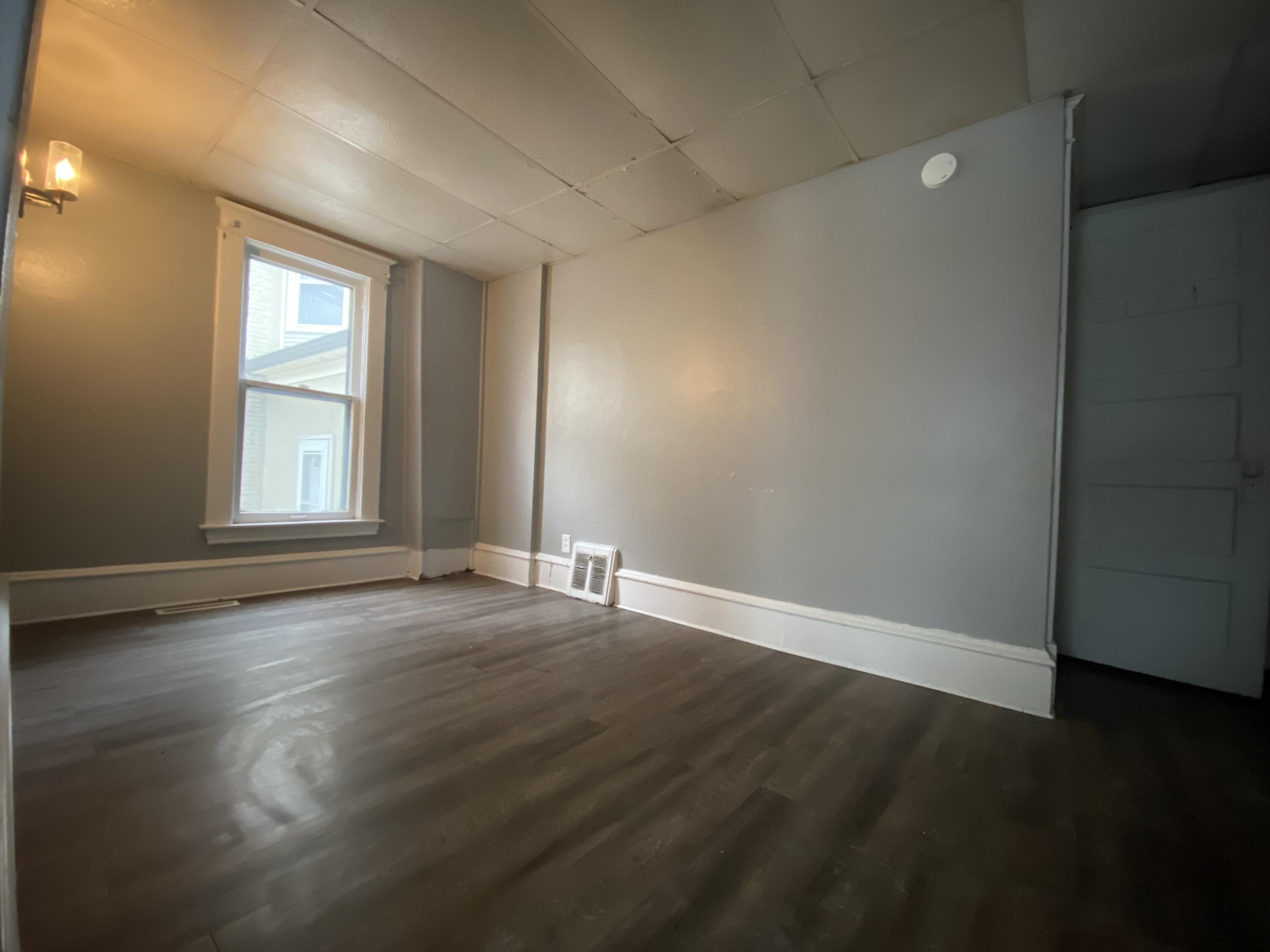 705 West Walnut Street Kalamazoo, MI 49007 - Photo 10 of 21 Photo Dec 23 2024, 11 29 15 AM
