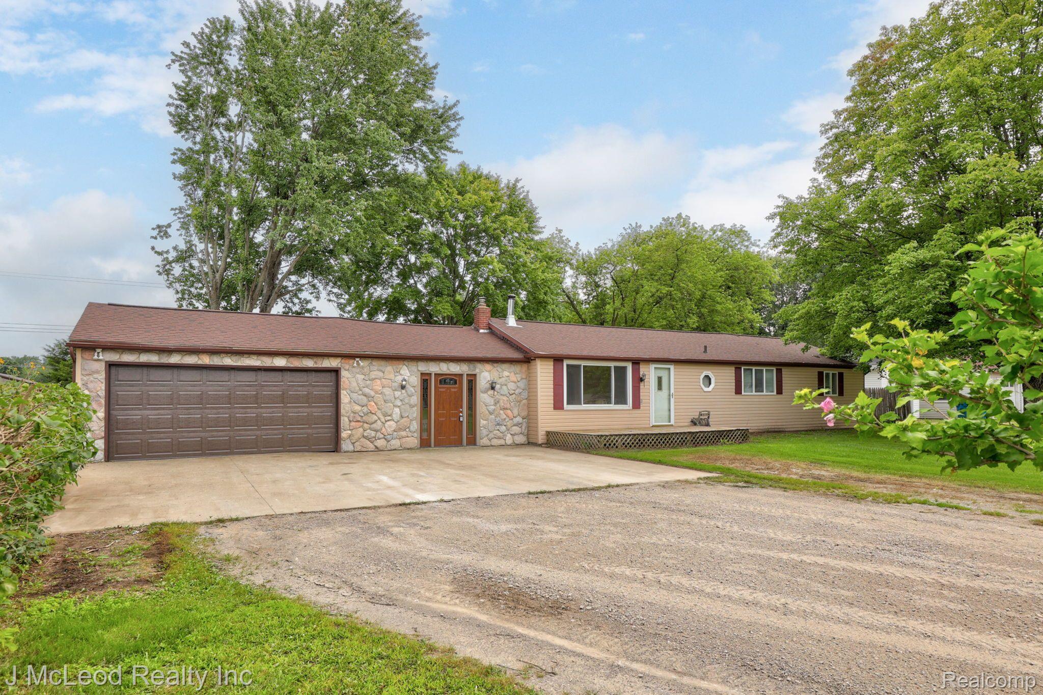 5217 Millington Road Millington, MI 48746 - Photo 4 of 42 Gallery Image 4