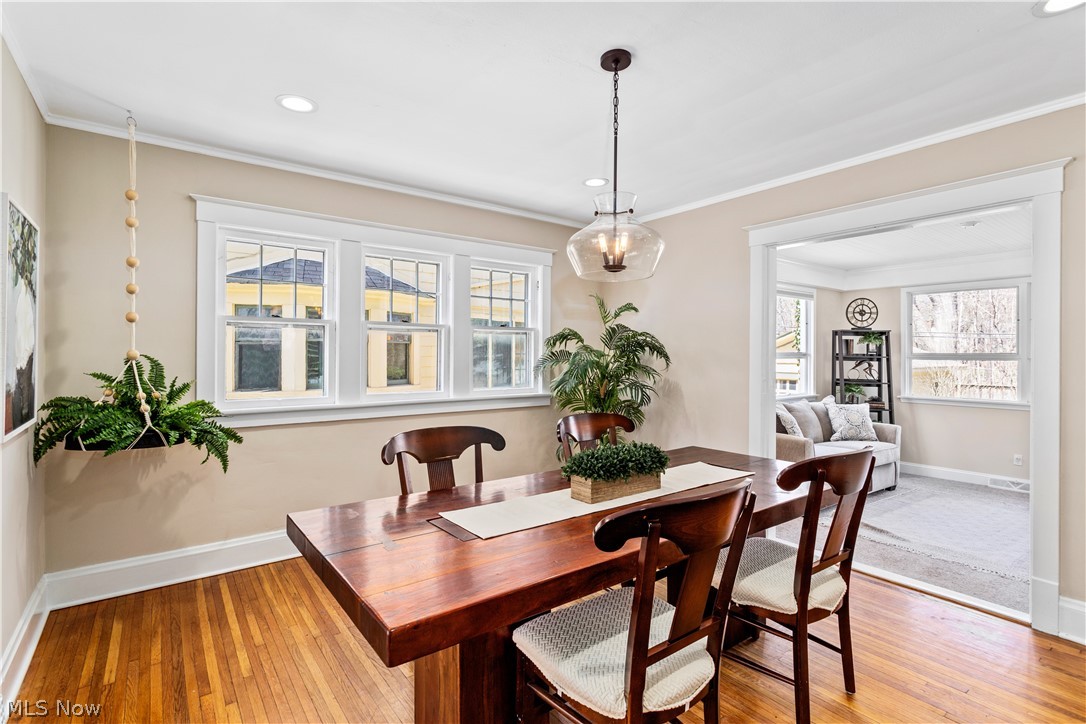 2937 Edgehill Road Cleveland, OH 44118 - Photo 10 of 32 Gallery Image 10