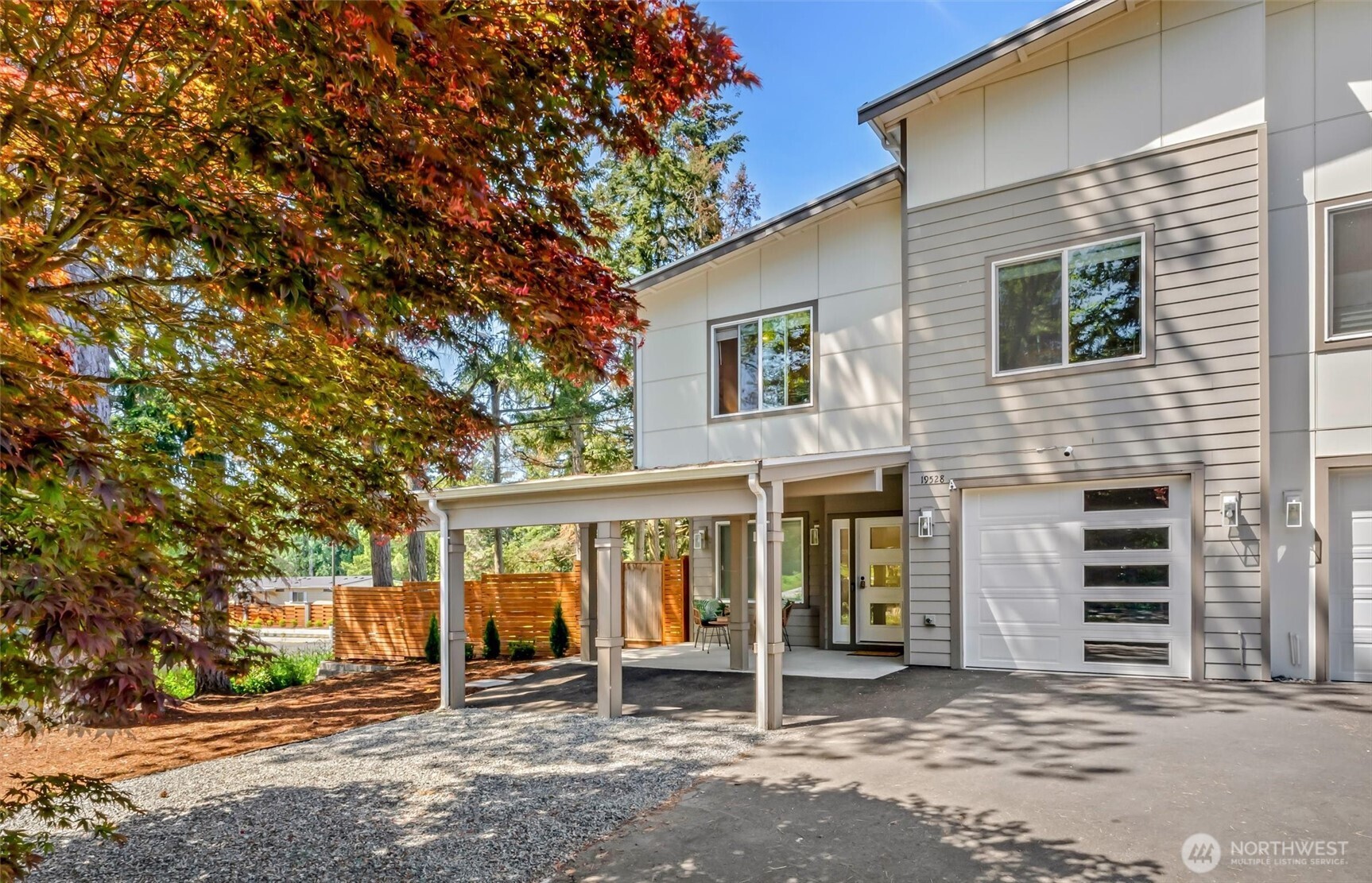19528 22nd Avenue Southeast, Unit A Bothell, WA 98012 - Photo 2 of 39