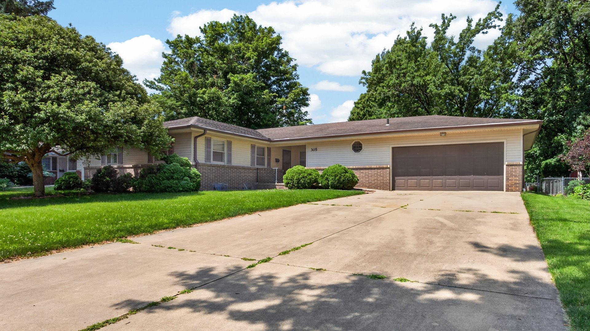 305 Centennial Avenue Normal, IL 61761 - Photo 46 of 49