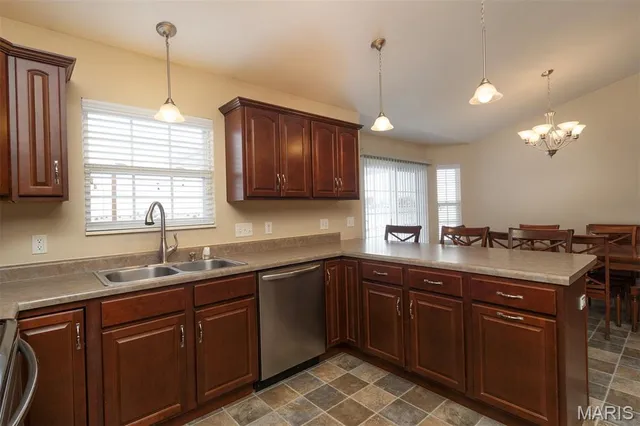 $349,900 | 9397 Regency Lane, Breese, IL 62230