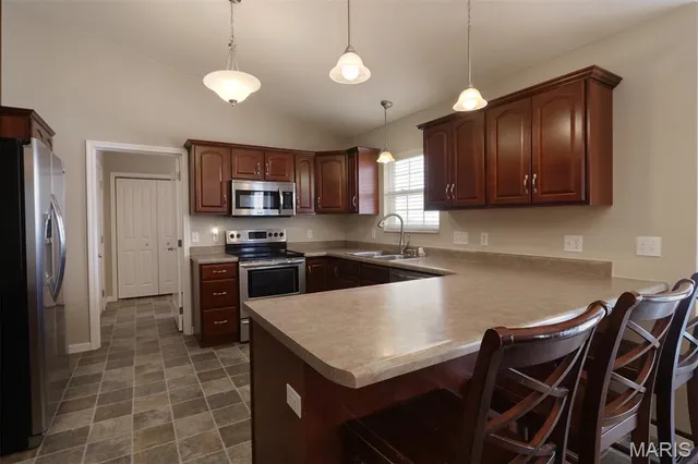 $349,900 | 9397 Regency Lane, Breese, IL 62230