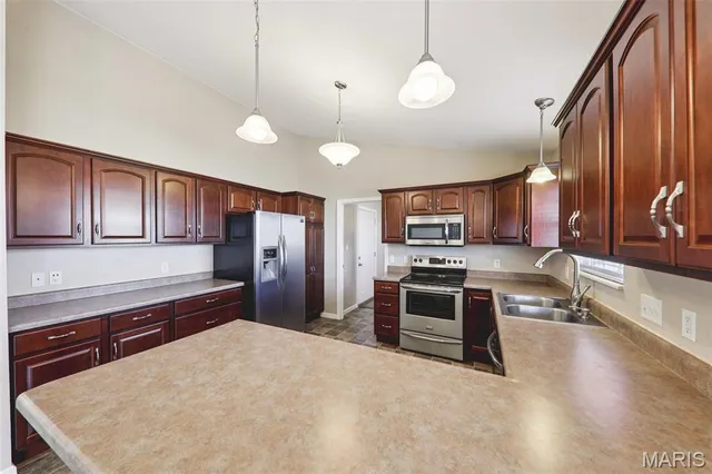 $339,900 | 9397 Regency Lane, Breese, IL 62230