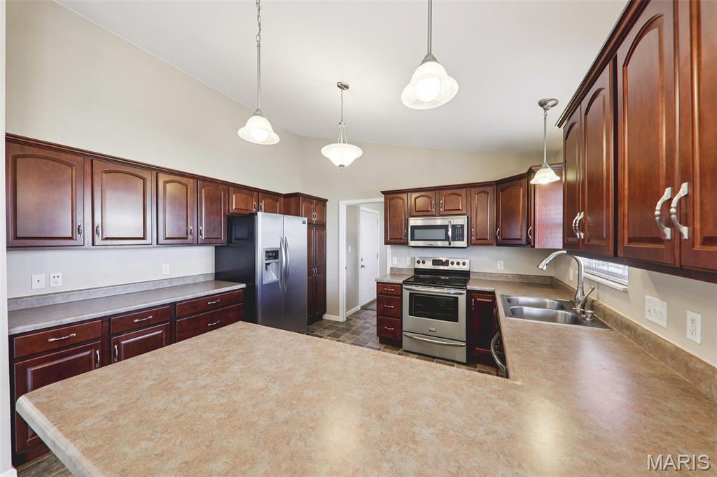 9397 Regency Lane Breese, IL 62230 - Photo 16 of 49